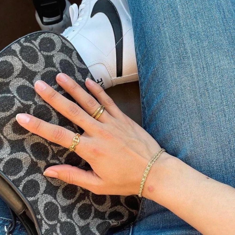 🔥SALE🔥18K Gold Stacked Twist Ring - Picture 4 of 4